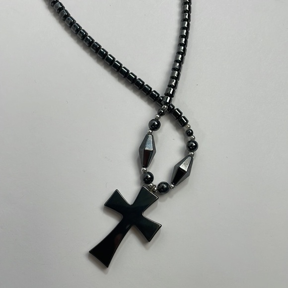 Hematite Cross Necklace Vintage - Picture 12 of 12